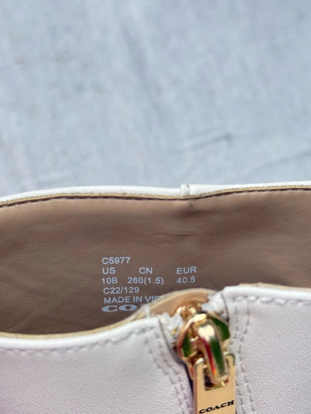 Coach pointed toe